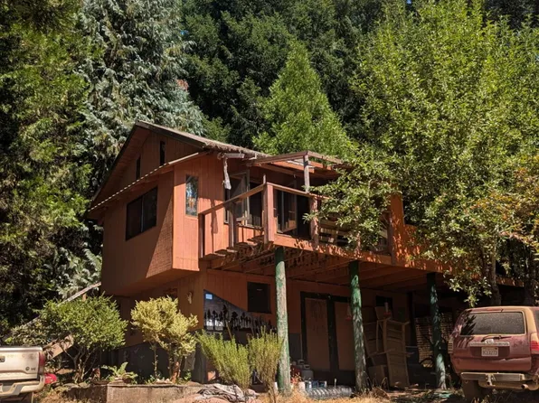 2474 Blue Slide Creek Rd, Redway, CA 95560