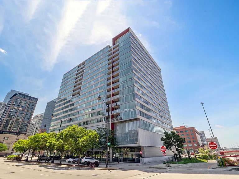 659 W Randolph St #1620 — Photo 1