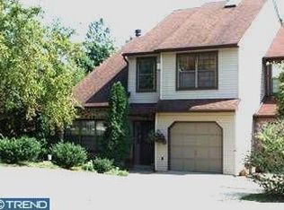 8556 Trumbauer Dr, Wyndmoor, PA 19038