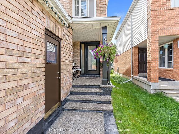4th image of 145 Eaton St