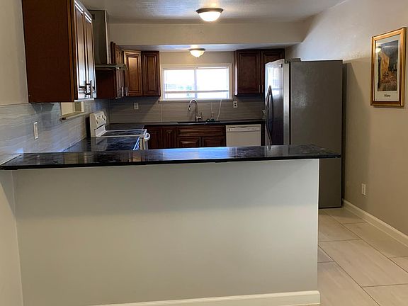 4th image of 907 Kenny Dr