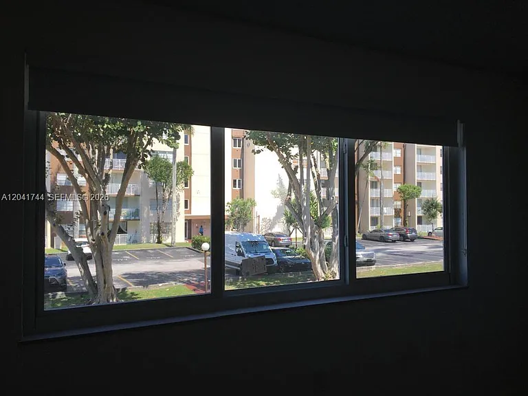 6930 Miami Gardens Dr #1-209 — Photo 5