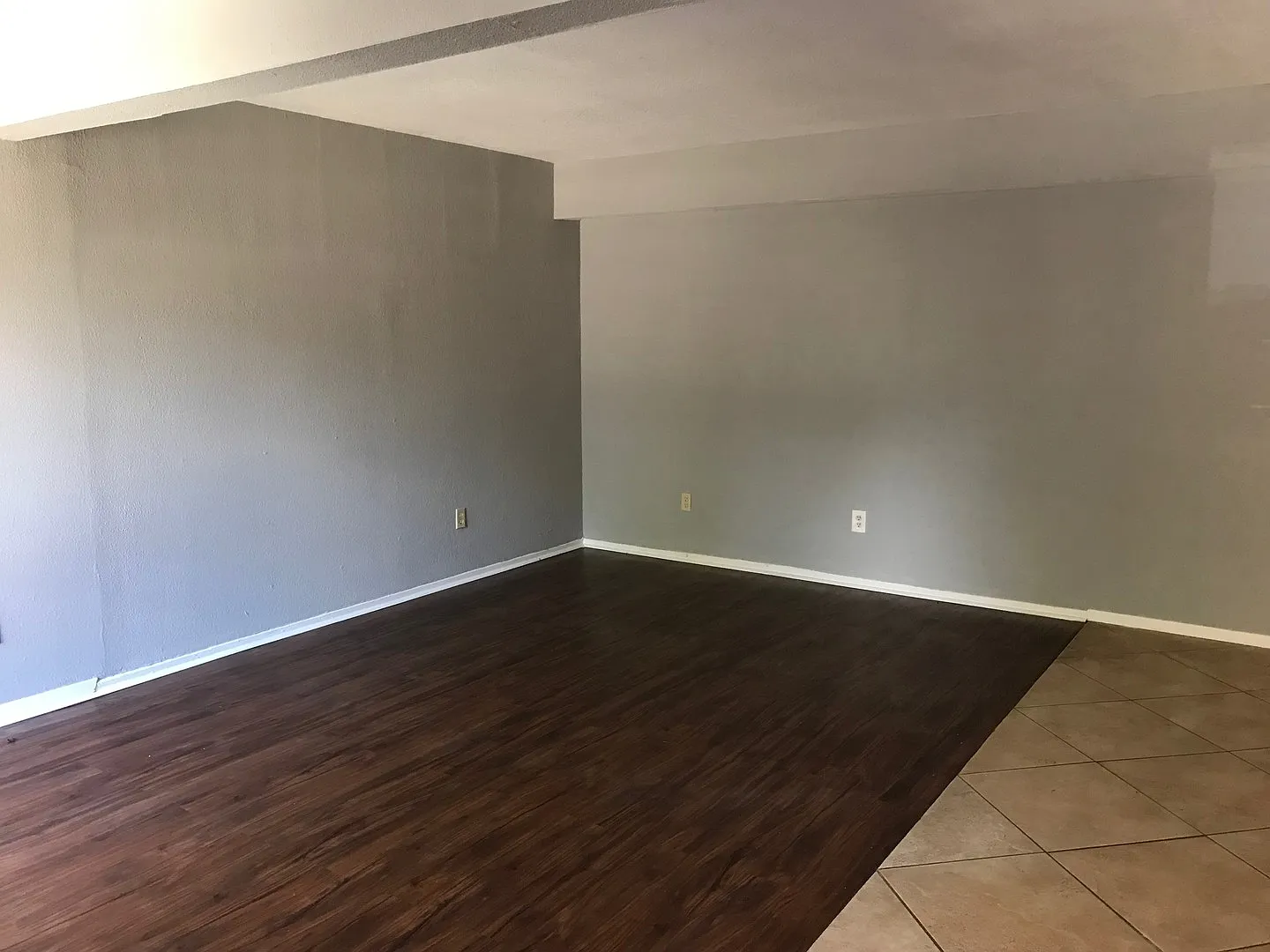 Beautiful updated 2 br townhouse — Photo 4