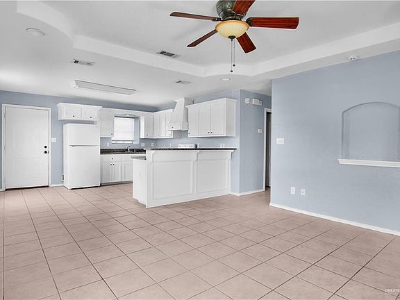 5th image of 1608 W Portales Dr