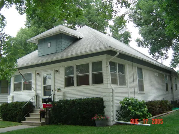 2284 Sheldon St, Lincoln, NE 68503