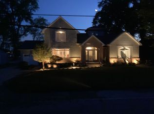 1733 Cedar Point Rd, Sandusky, OH 44870