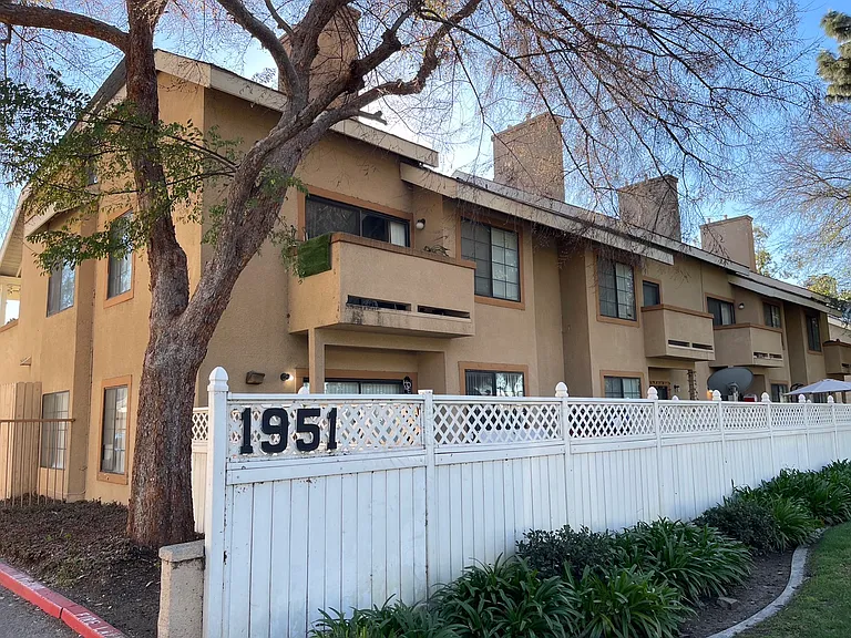 1951 S Euclid Ave #4 — Photo 11