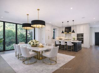 4 Braywin Dr, Toronto, ON M9P 2P1