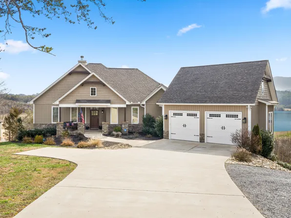 139 Rupert Dr, Dandridge, TN 37725