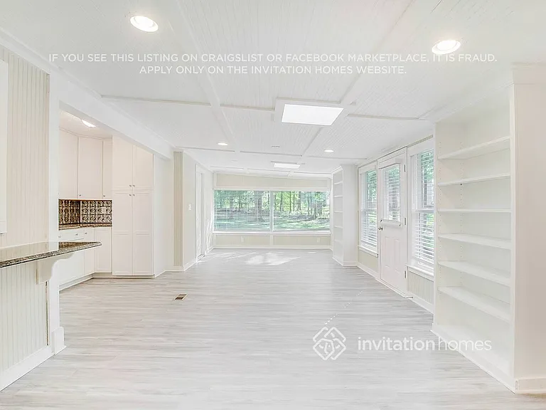 4334 Compton Cir — Photo 6