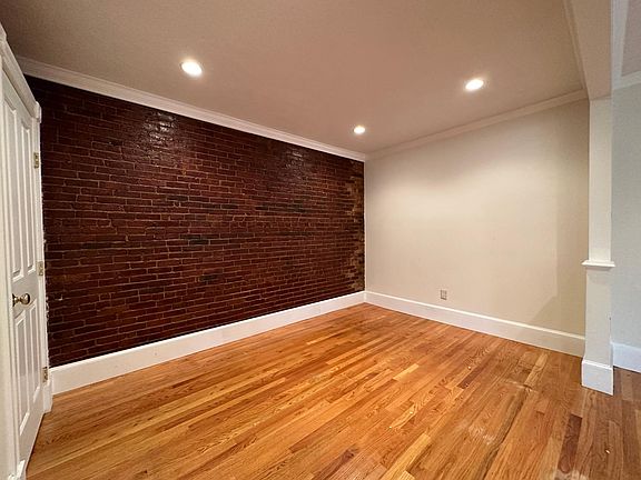 5th image of 674 Tremont St APT 1R