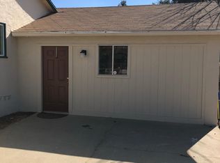 381 W County Line Rd #B, Calimesa, CA 92320