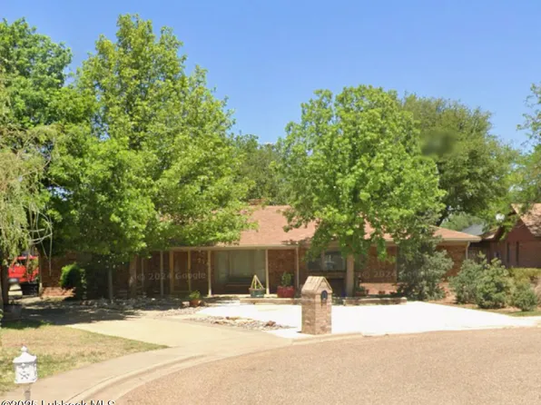 711 14th St, Shallowater, TX 79363