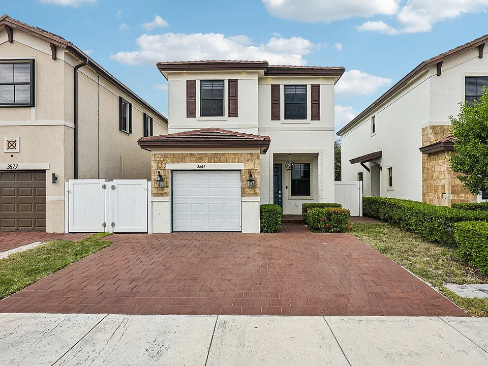 3567 W 110th Ter