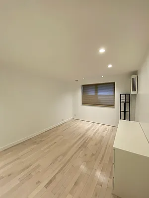 Rented by Compass | media 13