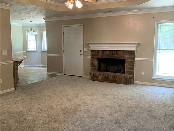 3rd image of 440 Siwell Meadows Dr