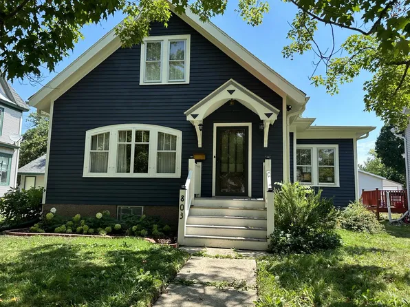 803 Richards AVENUE, Watertown, WI 53094