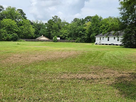 3rd image of N Winfree St Lot 2