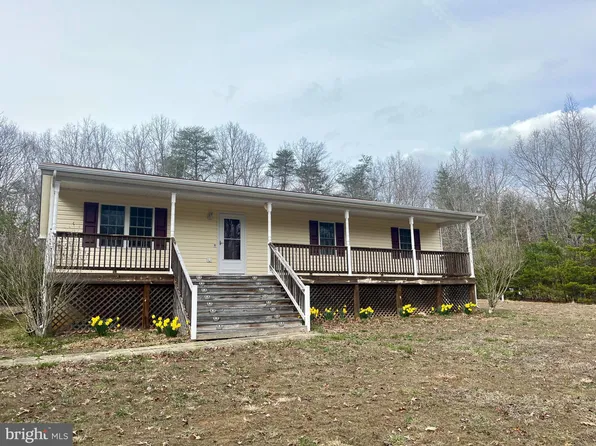 367 Tall Pines Dr, Mineral, VA 23117