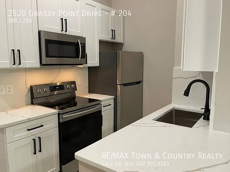 2520 Grassy Point Dr #204 — Photo 6