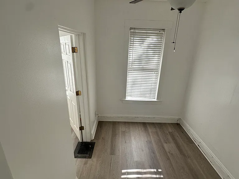 1643 N Whipple St #2 — Photo 6