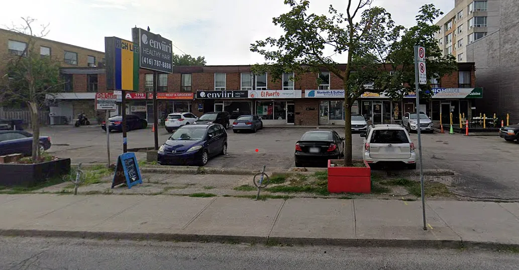 1731 Eglinton Avenue West — Photo 2