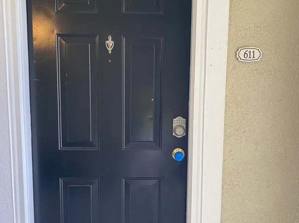 8290 GATE Parkway #611, Jacksonville, FL 32216