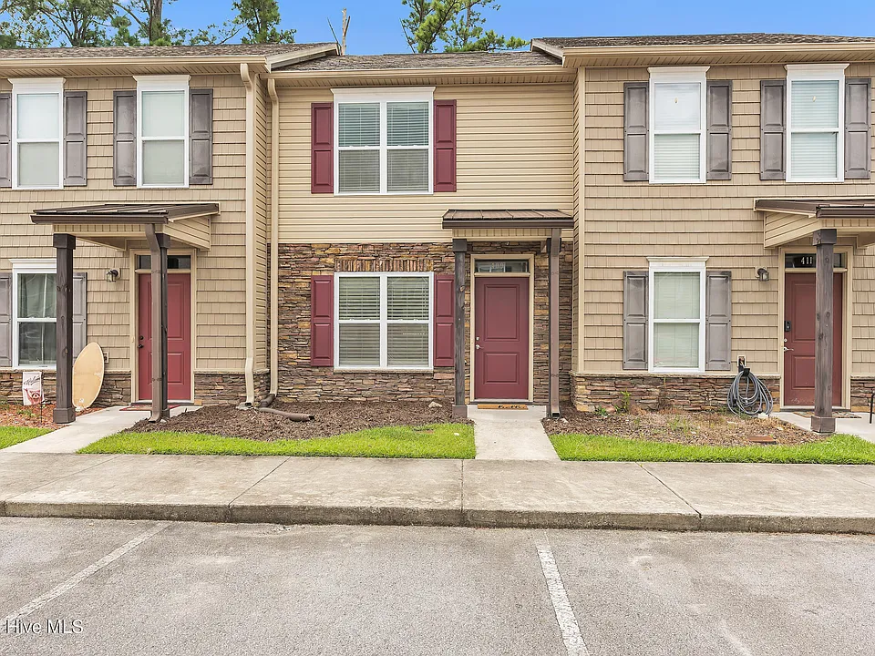 409 Sullivan Loop Rd