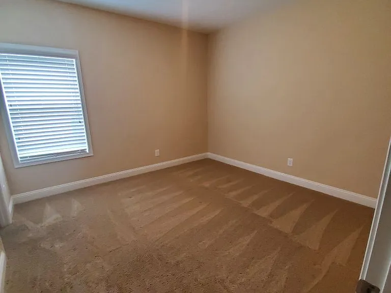 205 Korbel Dr — Photo 16