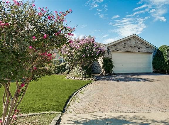 2nd image of 6809 Mosswood Ct