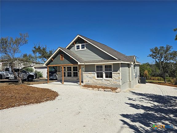 3rd image of 1599 Live Oak Dr