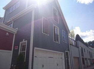46 White Pl, Brookline, MA 02445
