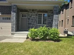 135 Hardcastle Dr #1A, Cambridge, ON N1S 0B6