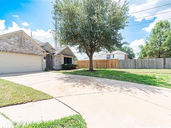 2nd image of 3902 Tulip Glen Ct
