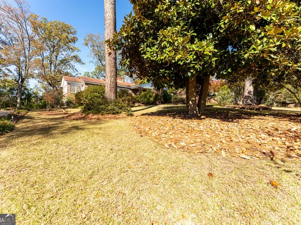 341 Lakeside Dr, Milledgeville, GA 31061