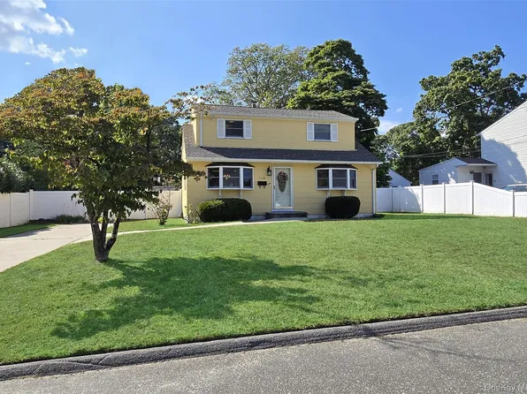 119 Noel Drive, Centereach, NY 11720
