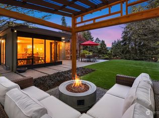 9531 SE 43rd St, Mercer Island, WA 98040