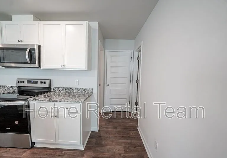 412 Coconut Dr — Photo 9