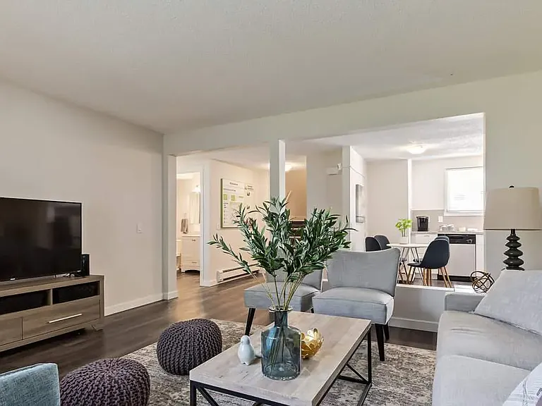 401 Grier Ave NE #25 — Photo 5