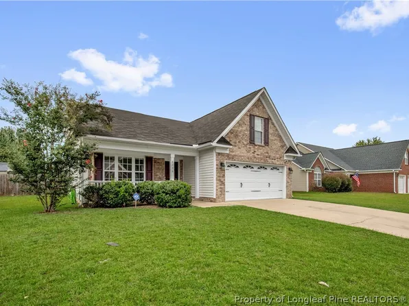 8236 Frenchorn Ln, Fayetteville, NC 28314