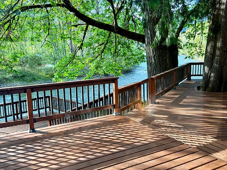 1 of 3 deck platforms