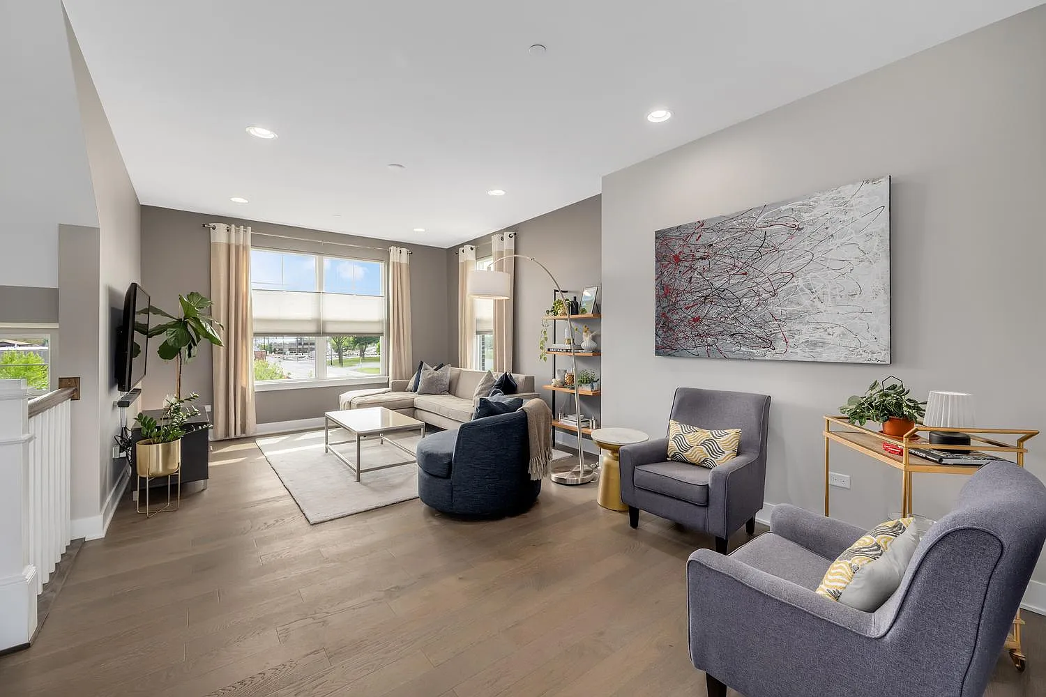 2 bed, 1790 sqft, $4,450 — Photo 3