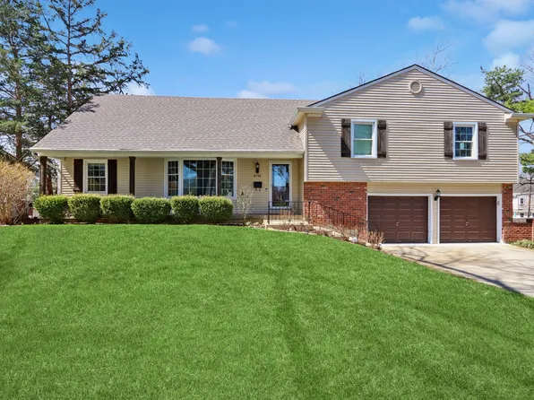 8738 Horton St, Overland Park, KS 66207