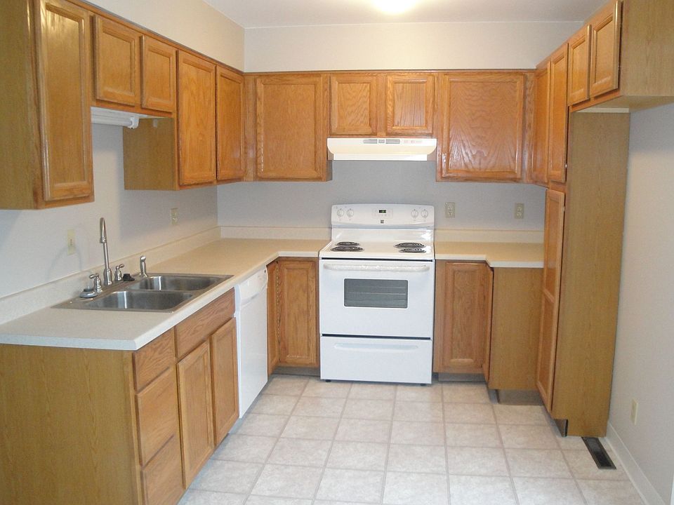 2nd image of 1600 Avenue E APT 57