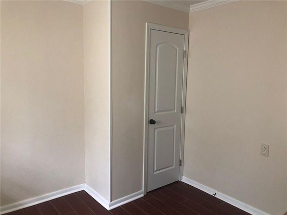 2nd image of 5417 Jeff Davis Dr