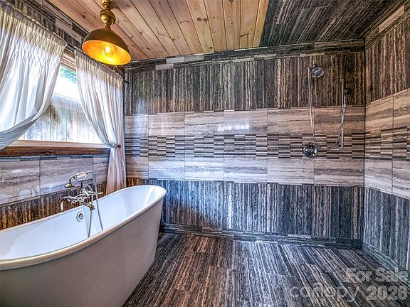 23rd image of 461 Ferguson Cove Loop