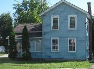 109 McComb St, Harvard, IL 60033