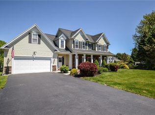 1152 Ohstrom Park, Webster, NY 14580