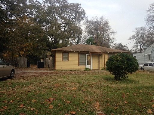 1st image of 2724 Essex St