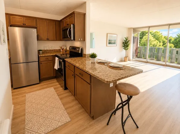 200 Swanton St APT 303, Winchester, MA 01890